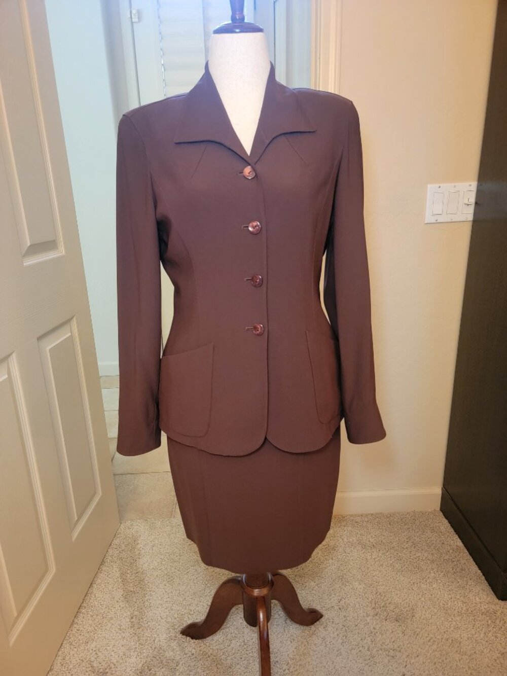DANA BUCHMAN WOMEN'S 3 PC PANT SUIT & SKIRT SIZE 8-10 (2 SIZES) CHOCOLATE BROWN